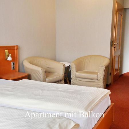 Hotel-Garni-Kachelburg ดีบลิค ภายนอก รูปภาพ